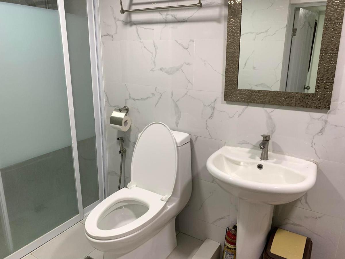 2 Bedroom Condo Unit With City And Mountain View Cebu Dış mekan fotoğraf