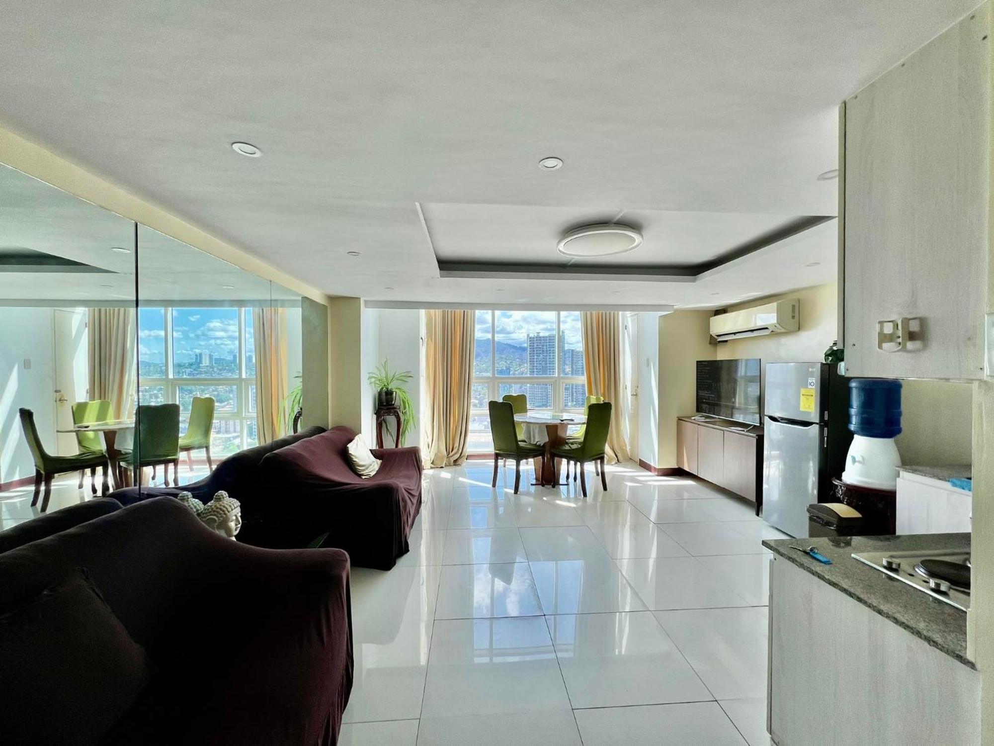 2 Bedroom Condo Unit With City And Mountain View Cebu Dış mekan fotoğraf